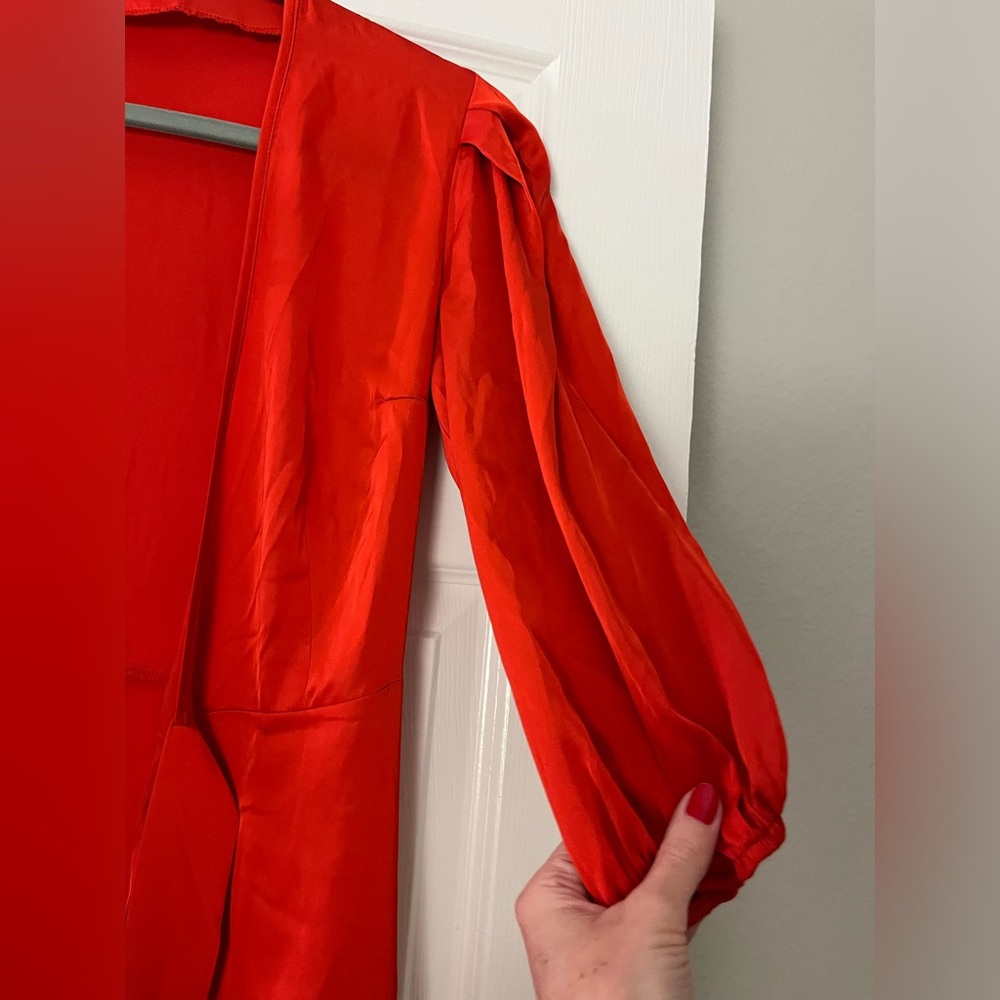 Red dress - Picture 7 of 10